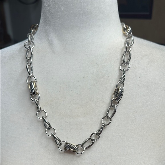 Elegant Silver tone and Gold tones Chain Necklace 11” - Picture 1 of 3